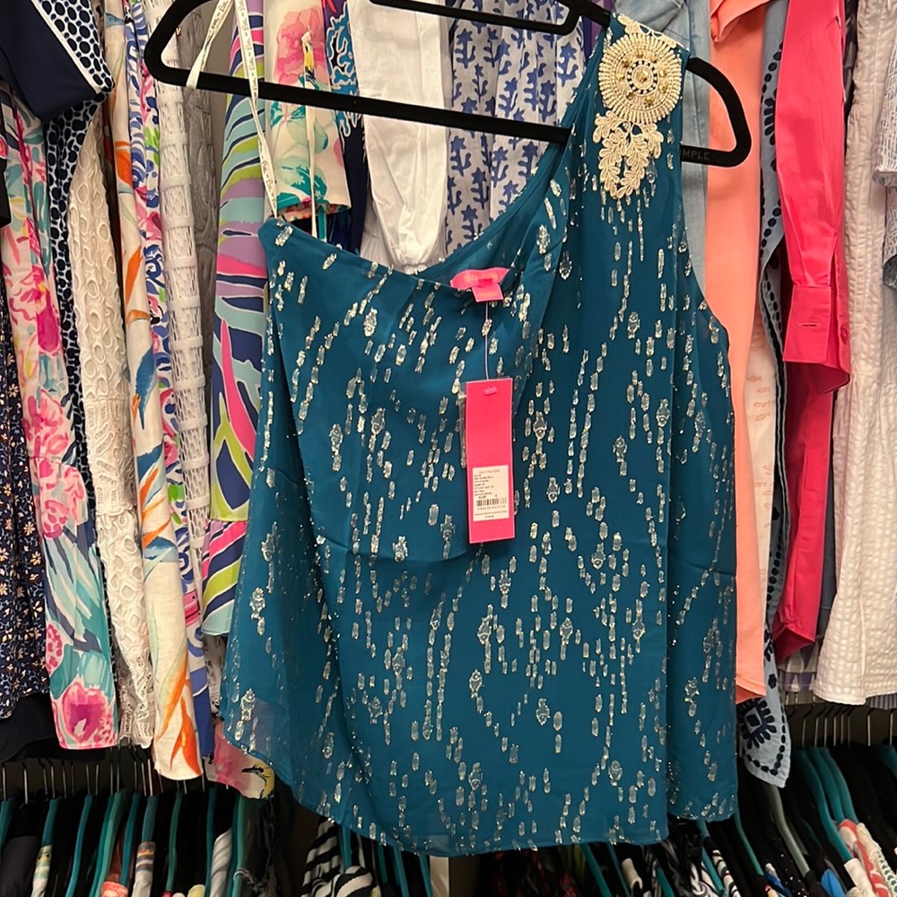 One shoulder, never worn, one shoulder, silk, jade green Lilly Pulitzer top.